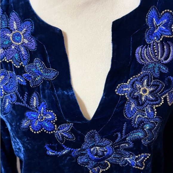 Chico's Midnight Blue Velvet Blouse with Floral Details - Picture 2 of 5